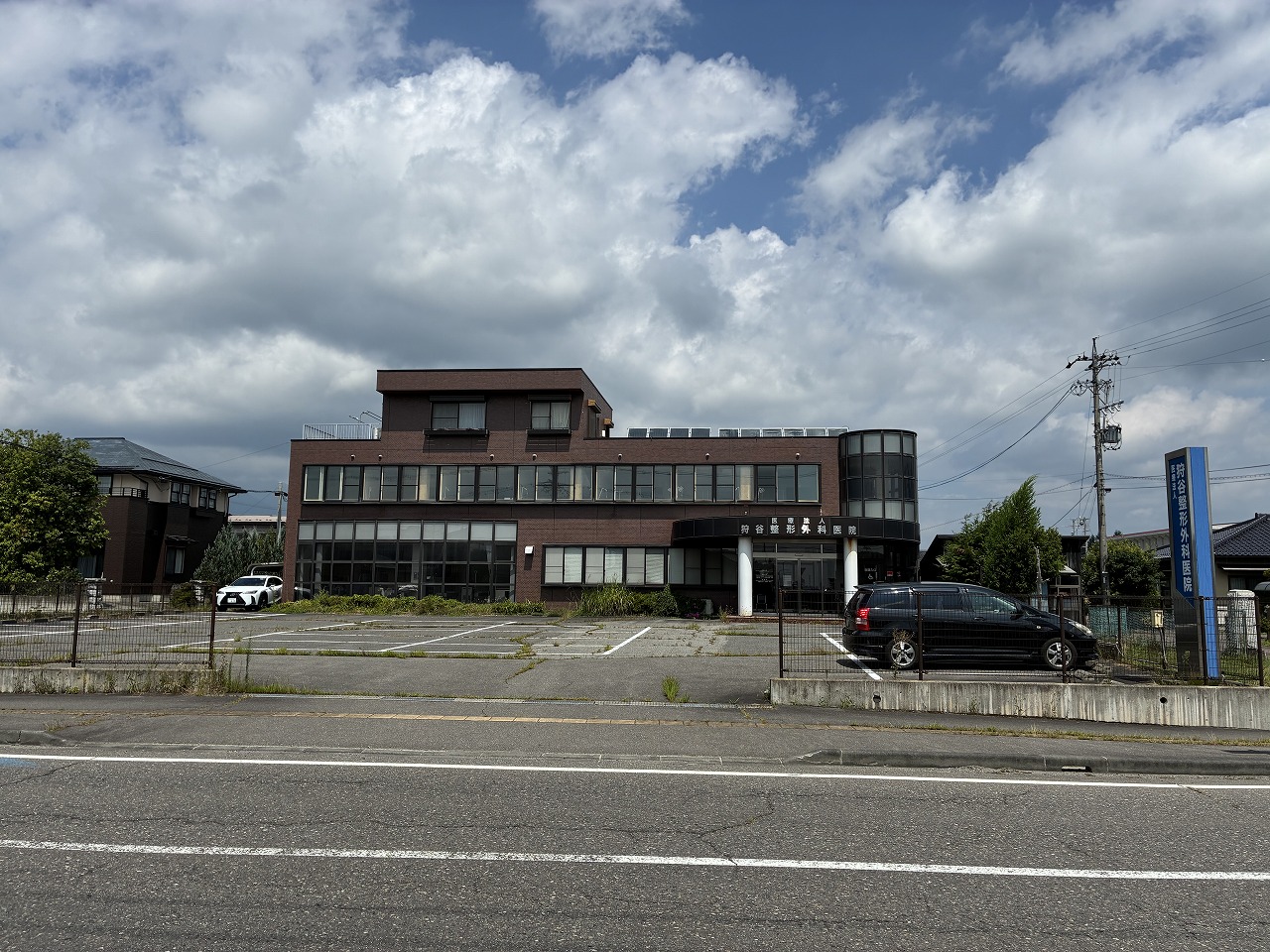 大町市大町　医院跡地